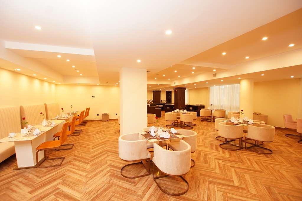 Best Western Premier Dynasty Adís Abeba Restaurante foto